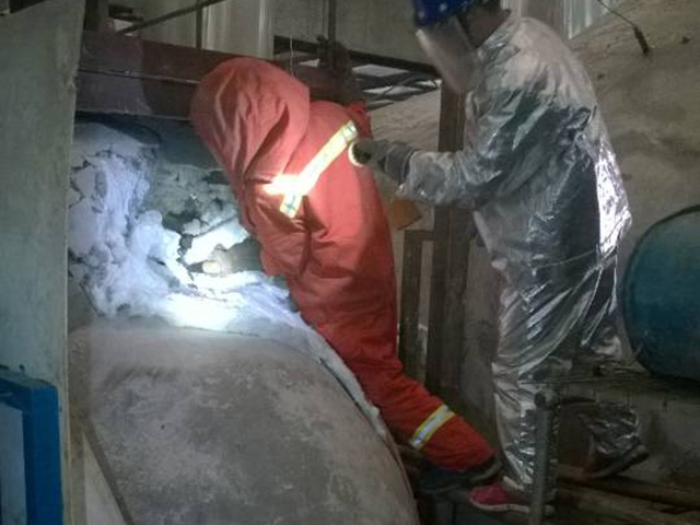 �ߜ�����������©���������C�������